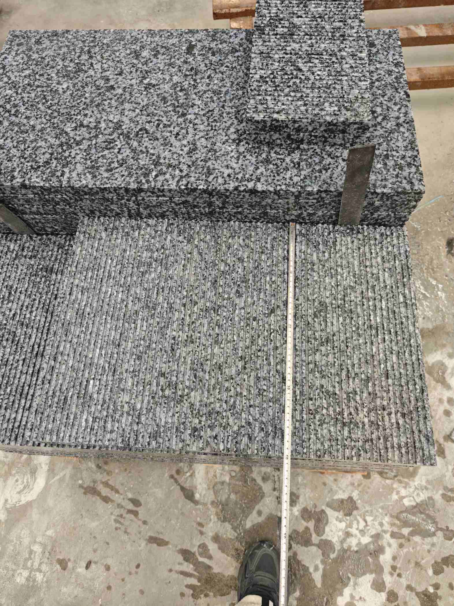 吉安芝麻黑拉丝面