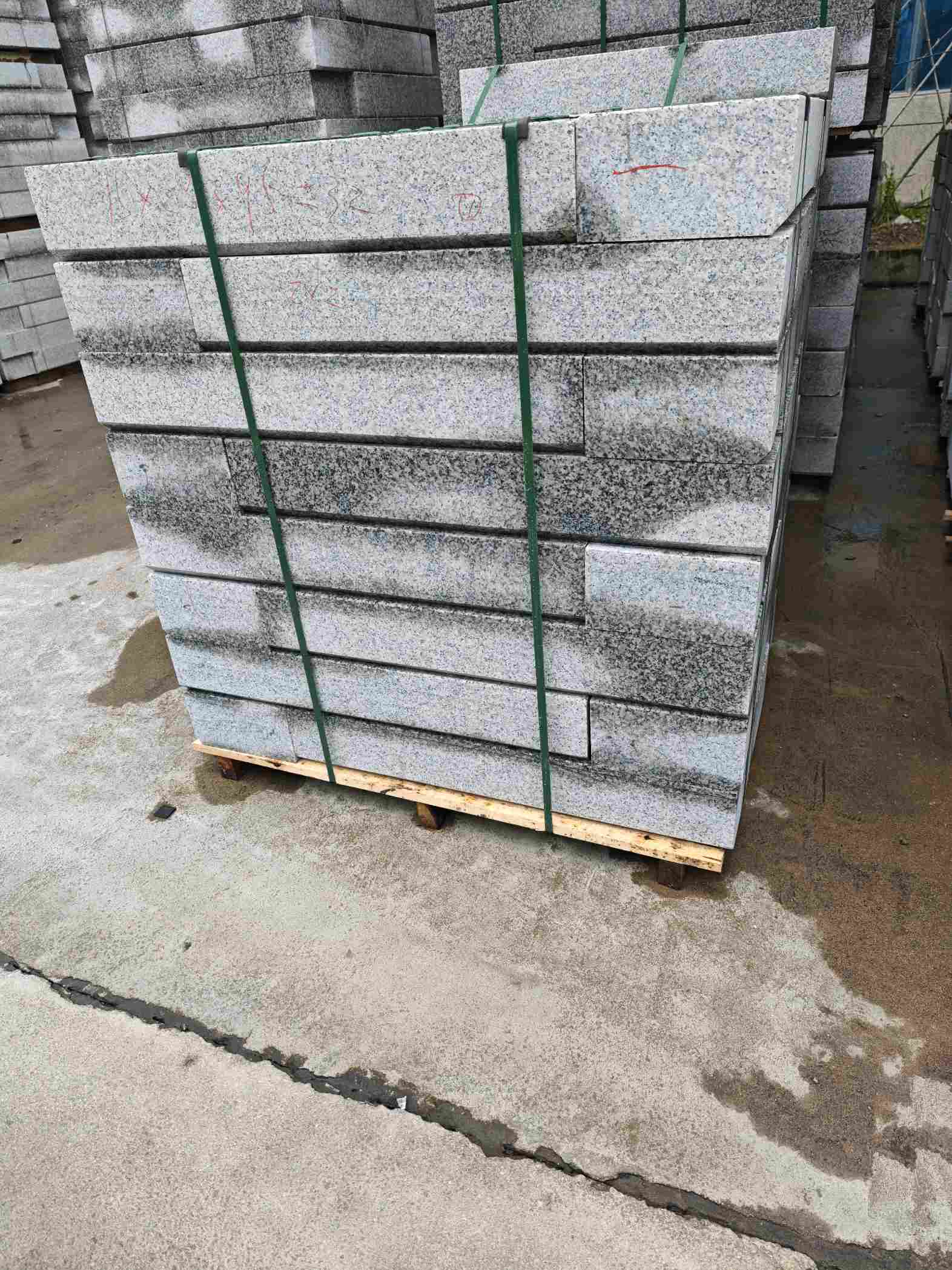 吉安芙蓉白路牙石，马路牙子