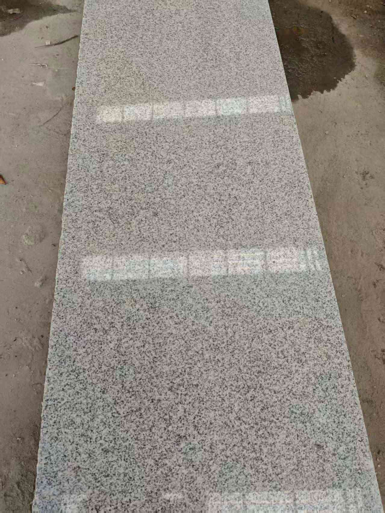 吉安芝麻白光面毛板